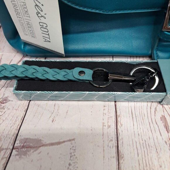 Damsel in Defense Janie's Gotta Concealed Bag & Breakaway Braid Keychain NWT - Picture 3 of 9